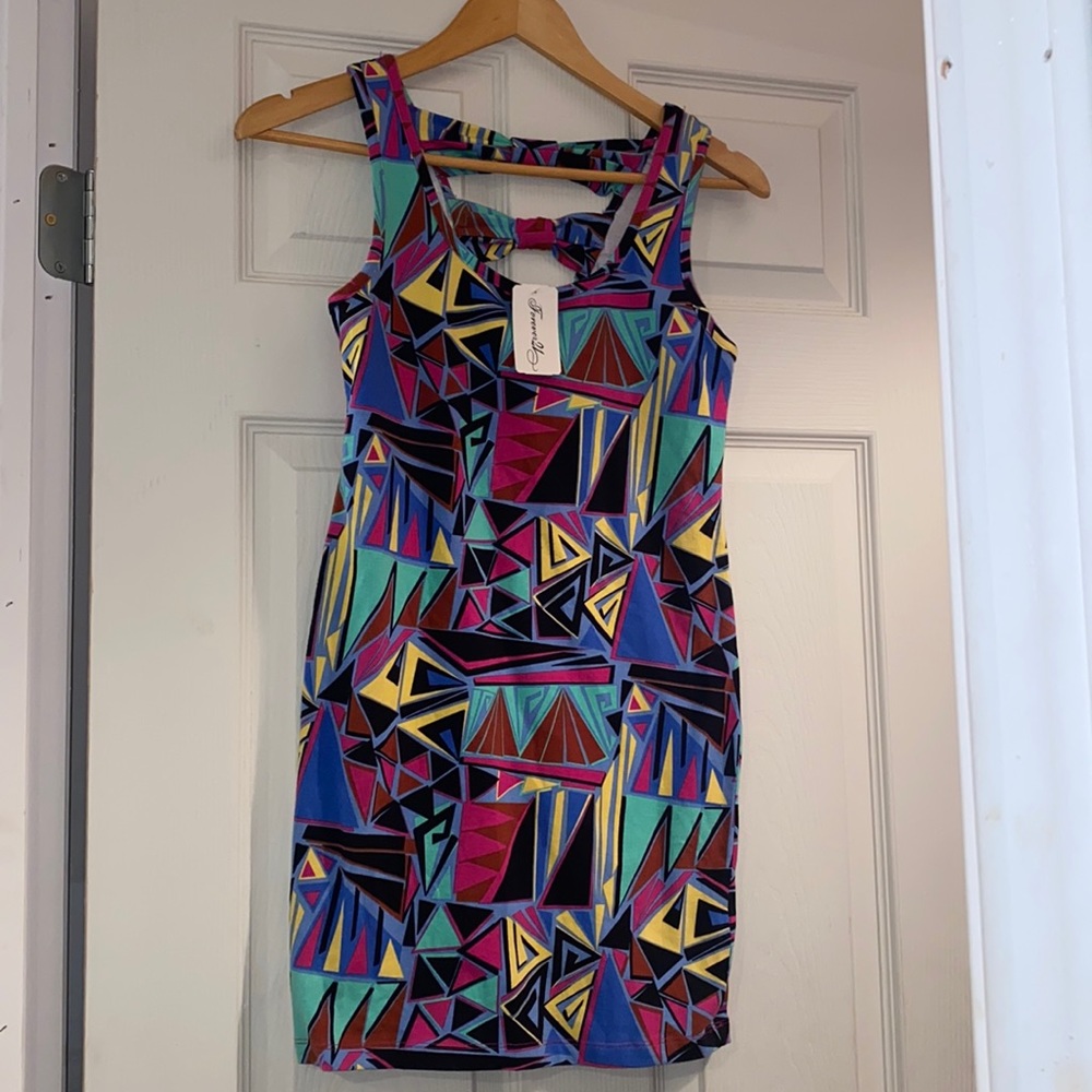 Forever 21 geometric dress. Size M. NWT